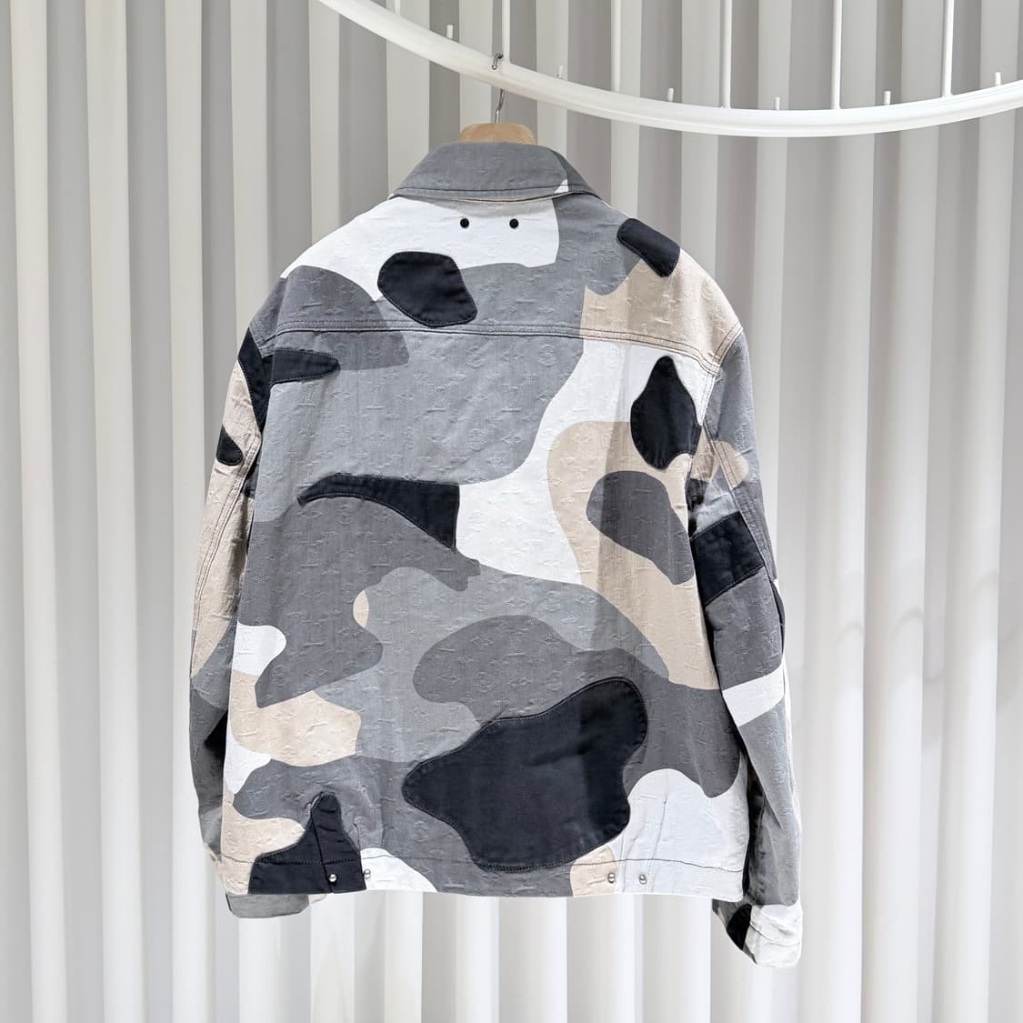 52 / 루이비통 모노그램 키드슈퍼 포트레이트 데님자켓 상품이미지4