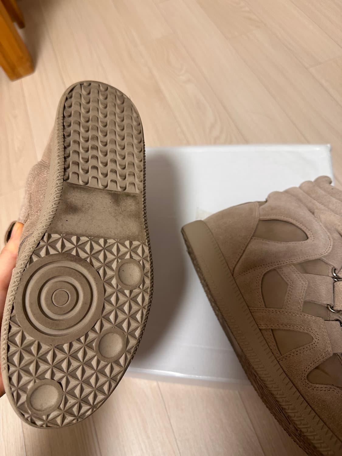 이자벨마랑st 소가죽 스웨이드 하이탑 스니커즈 상품이미지2