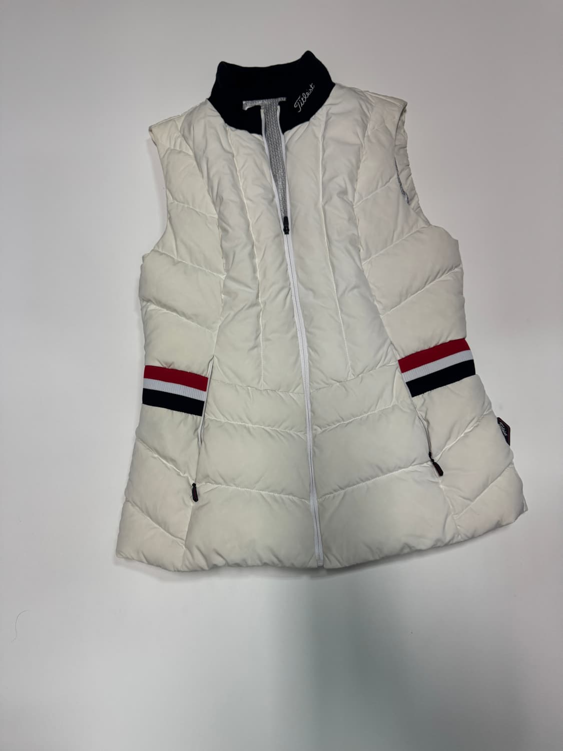 여성 타이틀리스트 커스텀 리메이크 패딩 조끼 상품이미지1