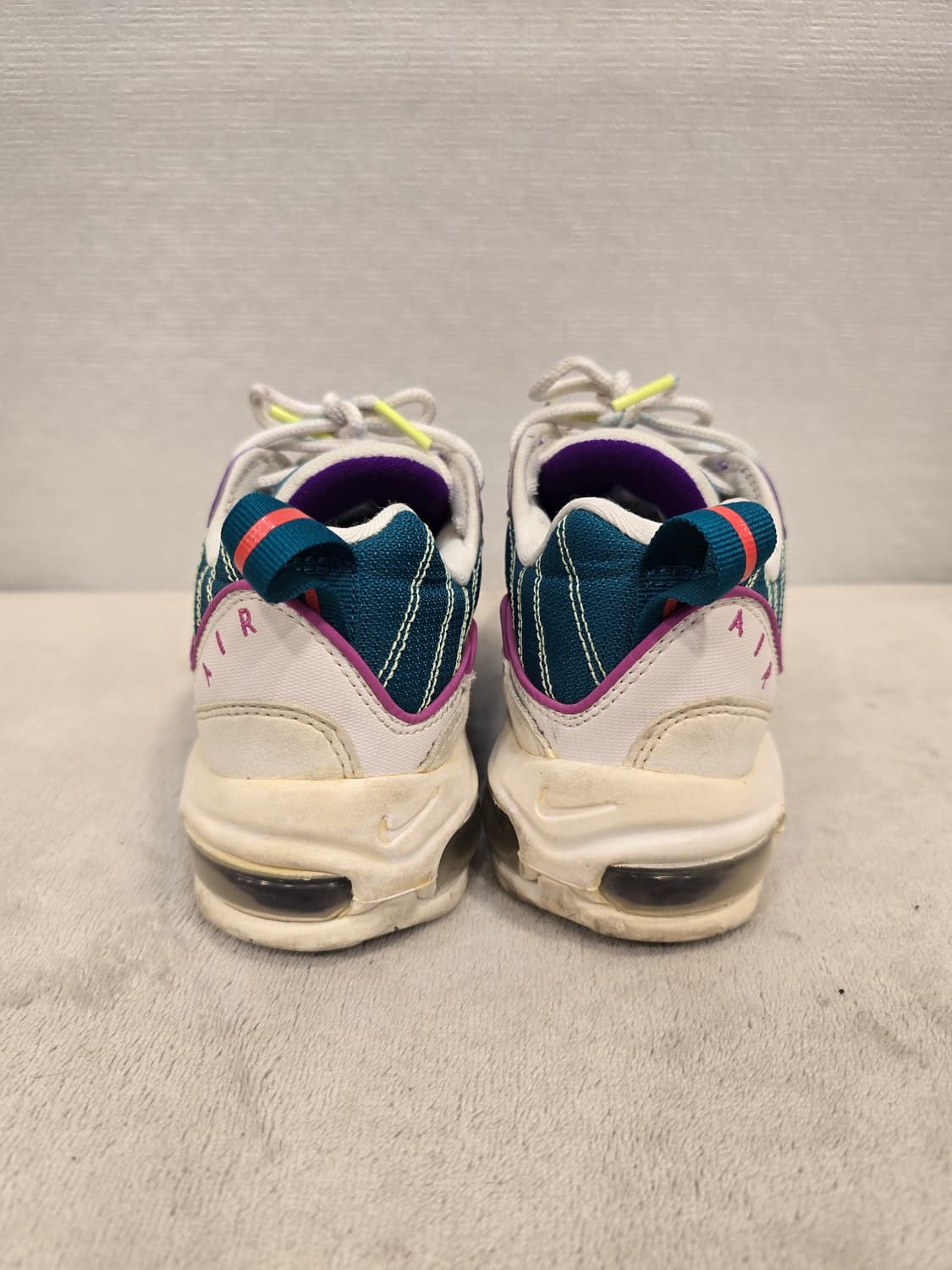 나이키 에어맥스 98 흰보 235mm 상품이미지4