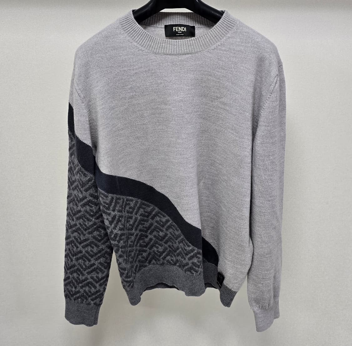 23fw 펜디 FF 로고 패턴 니트 48사이즈 95 판매 상품이미지1