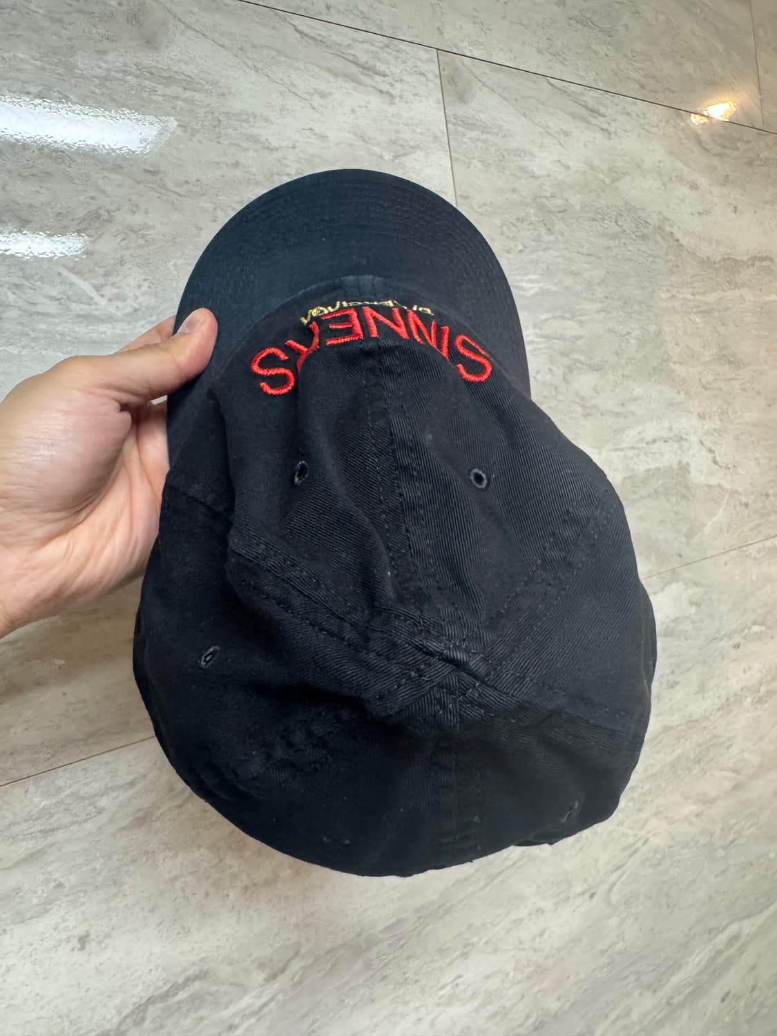 발렌시아가 sinners 볼캡 상품이미지3