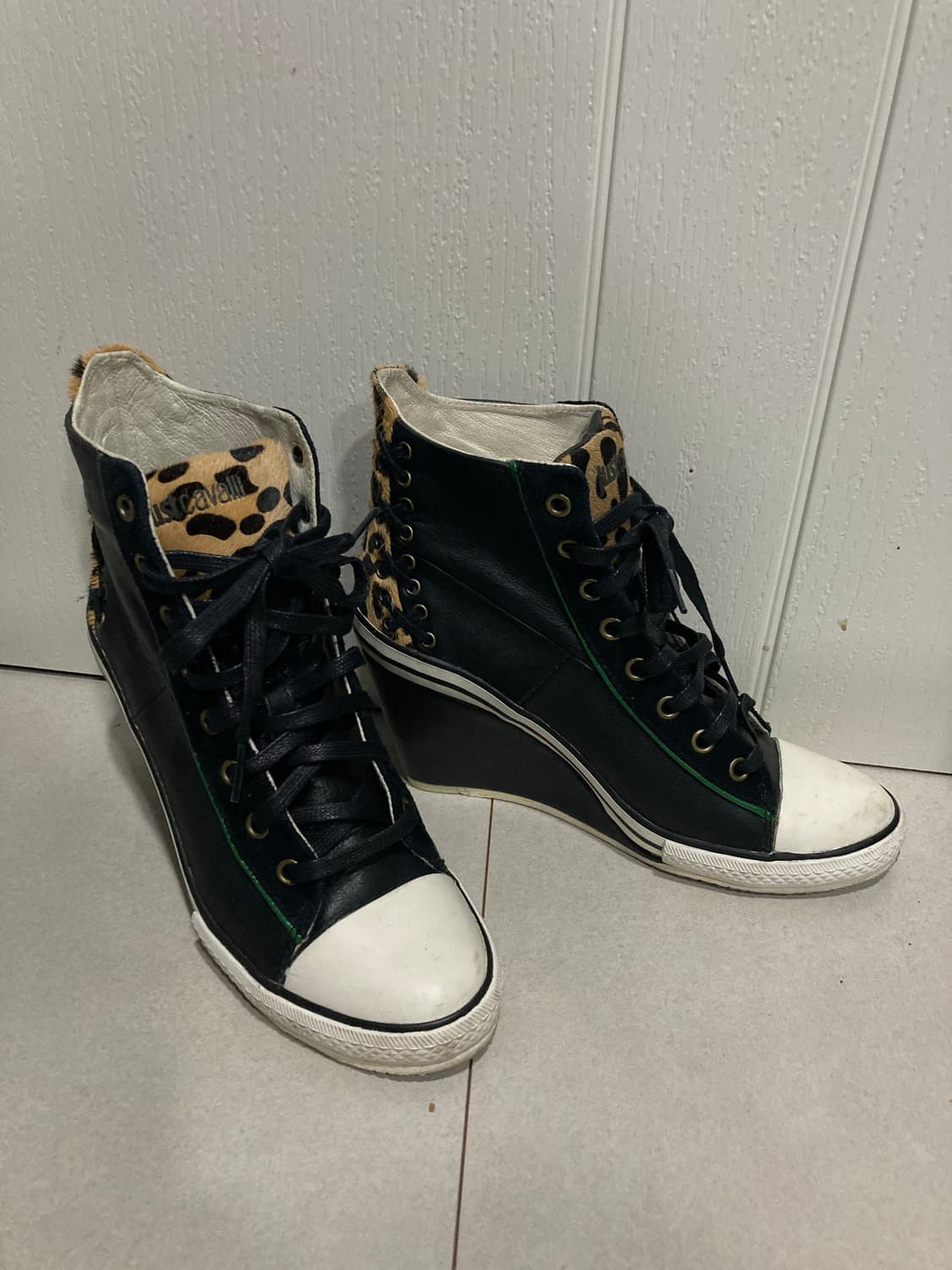 저스트 까발리 레오파드 송치털 웨지 스니커즈 상품이미지6