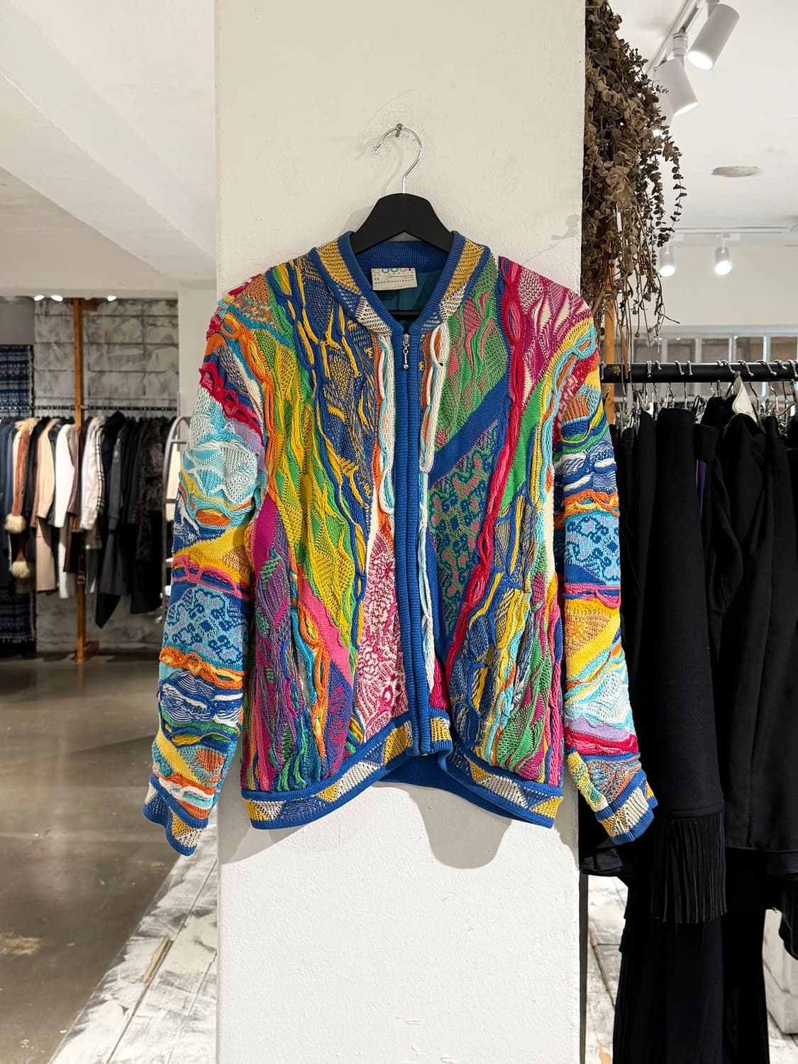 쿠지 멀티컬러 3d 케이블 니트 집업 상품이미지1