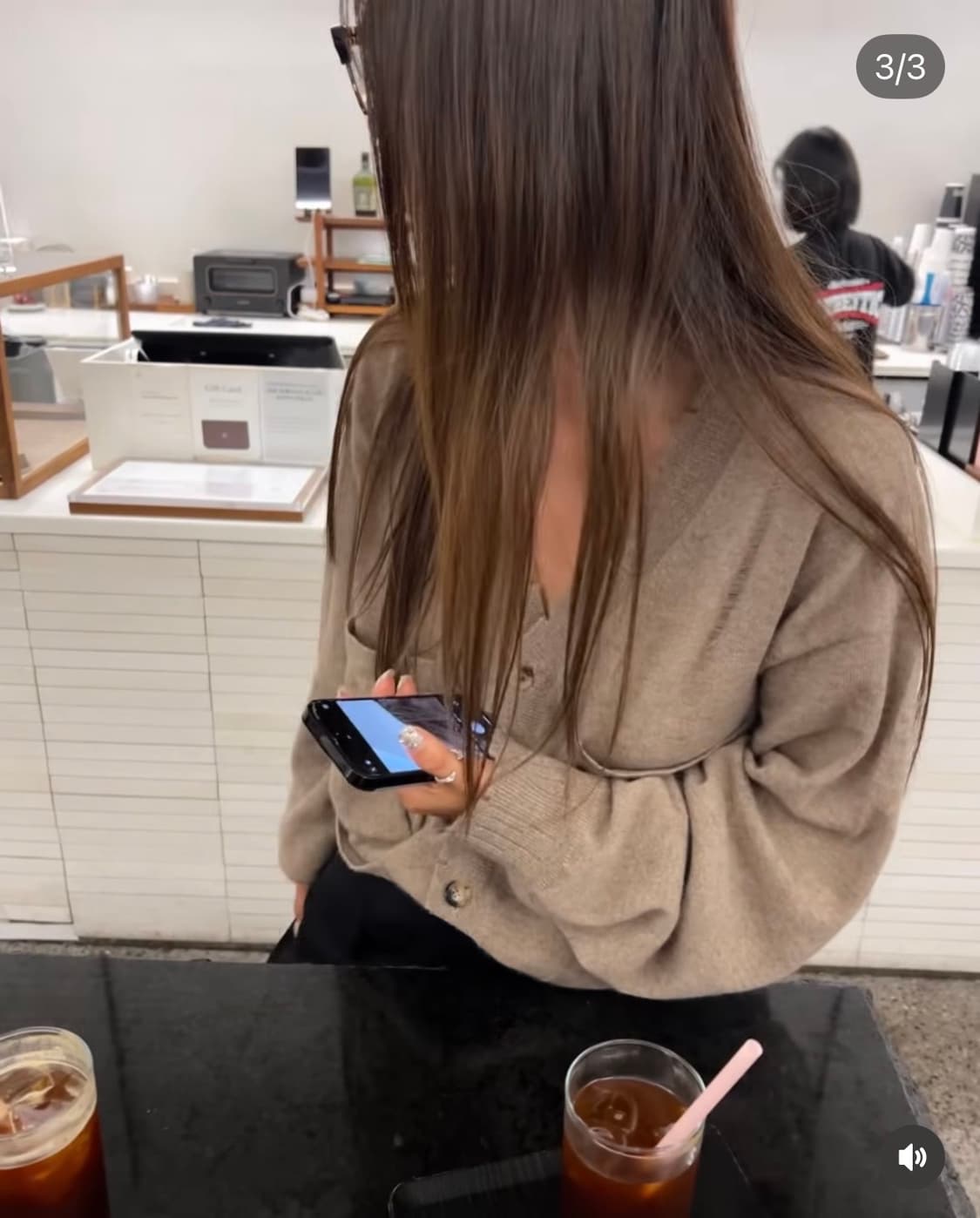 후왓웨어 멀티포켓 캐시미어 가디건 상품이미지8