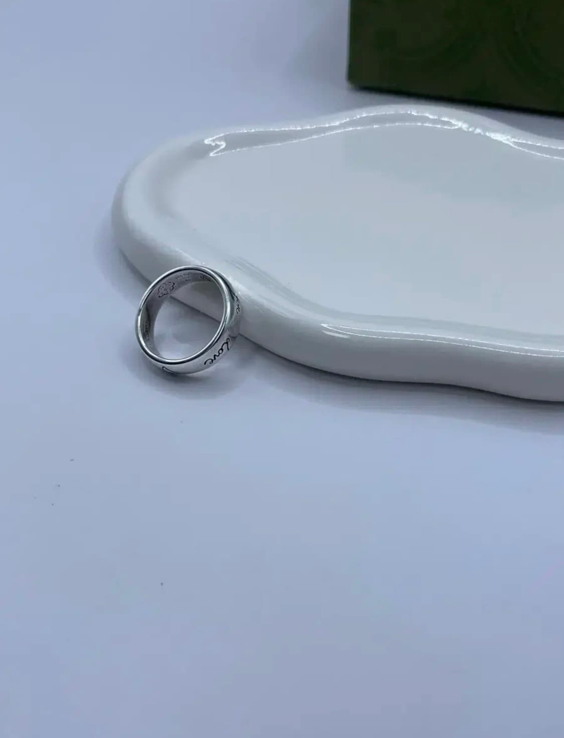 구찌 사랑에 눈이 멀다 반지 블라인드 포 러브 링 9호 상품이미지2