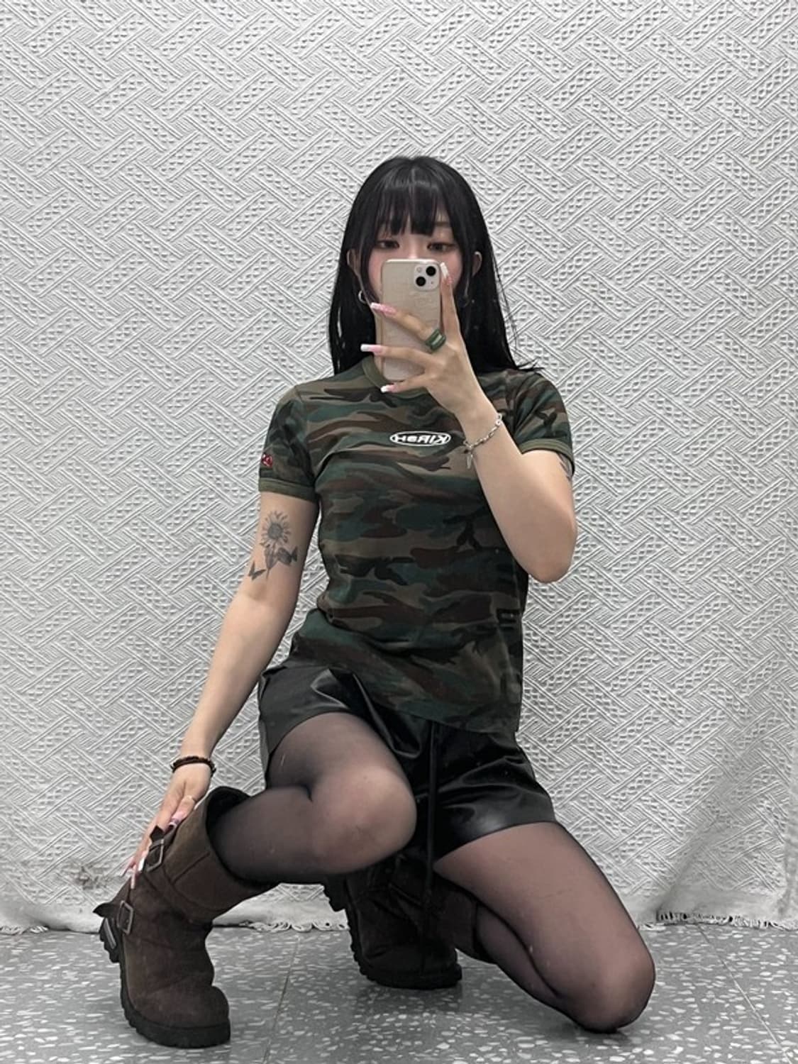 키르시 빈티지 스트릿 펑크 카모플라주 슬림핏 반팔티 1 C12521 상품이미지2