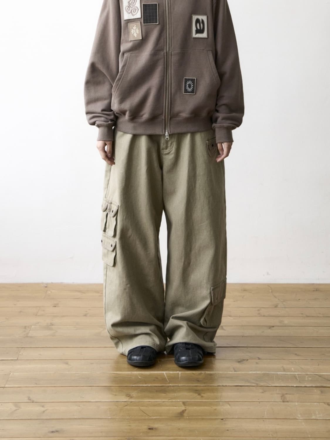 더콜디스트모먼트 TCM multi cargo pants beige 상품이미지1