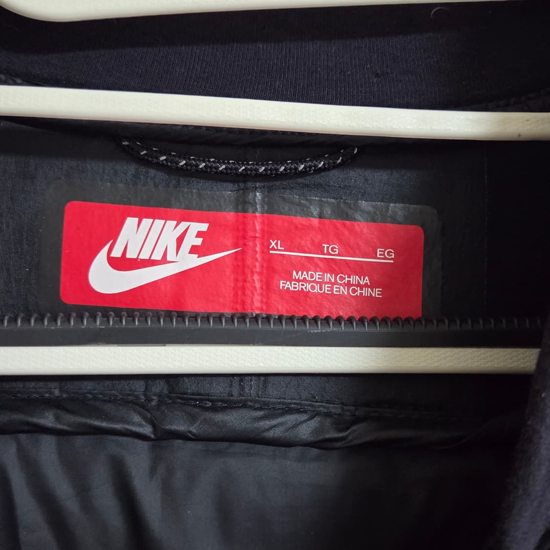 나이키 테크팩 에어로로프트 자켓 상품이미지3