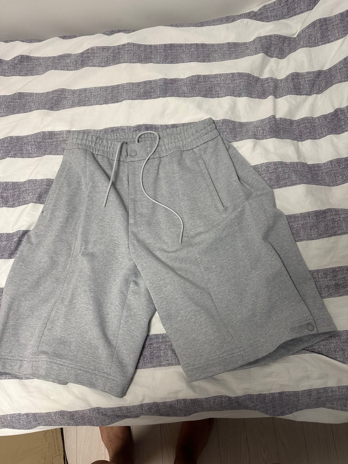 24ss 솔리드옴므 폴딩버뮤다 그레이(52) 상품이미지1