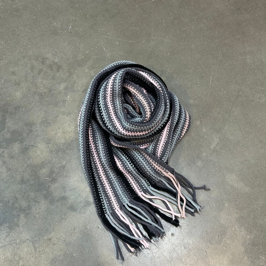 스트라이프 패턴 머플러 상품이미지1