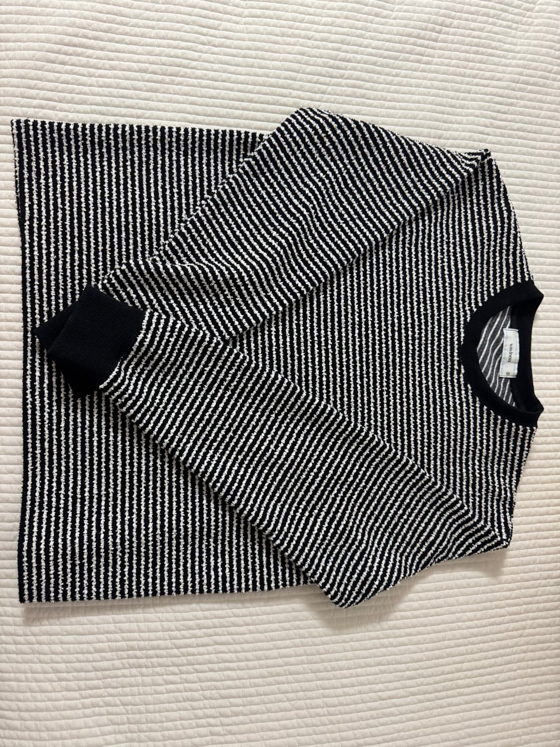 Waviness 롱슬리브 팝니다 상품이미지1