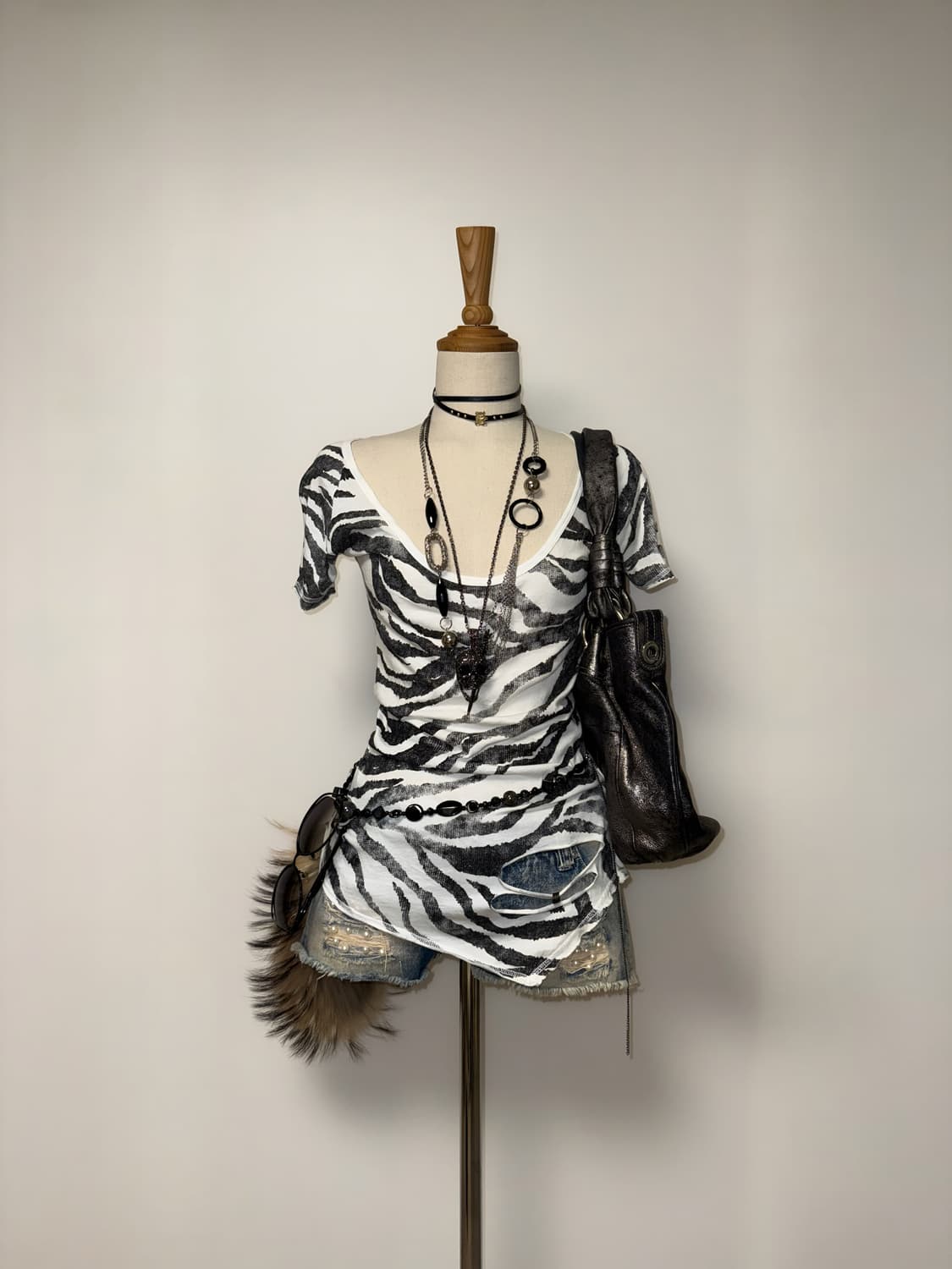 지브라 스크래치 언발 갸루탑 상품이미지1