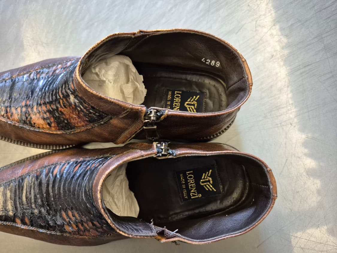 LORENZI ITALY PYTHON ANKLE BOOTS 상품이미지8