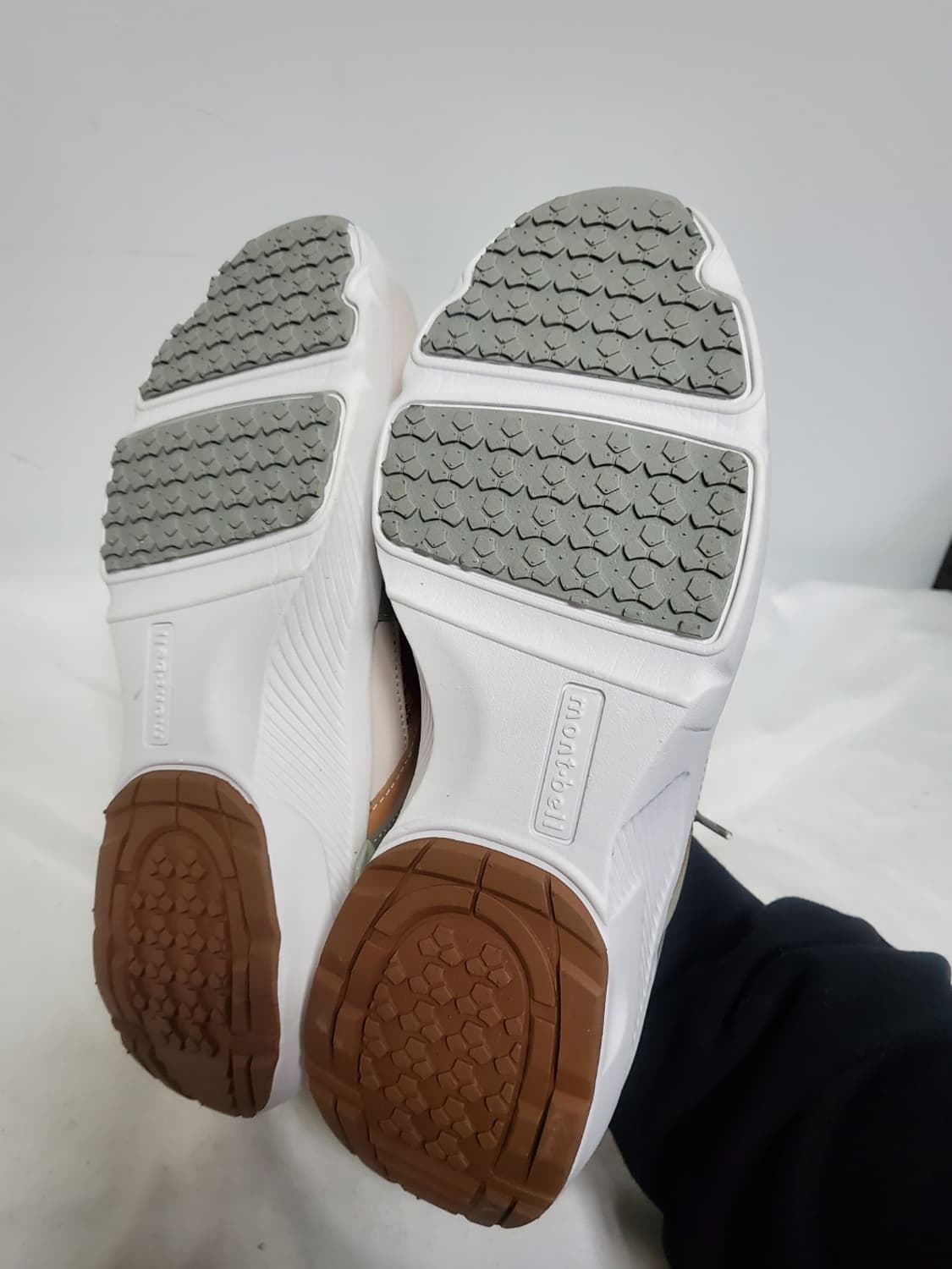 몽벨 스니커즈 정품 280사이즈 미사용  상품이미지3