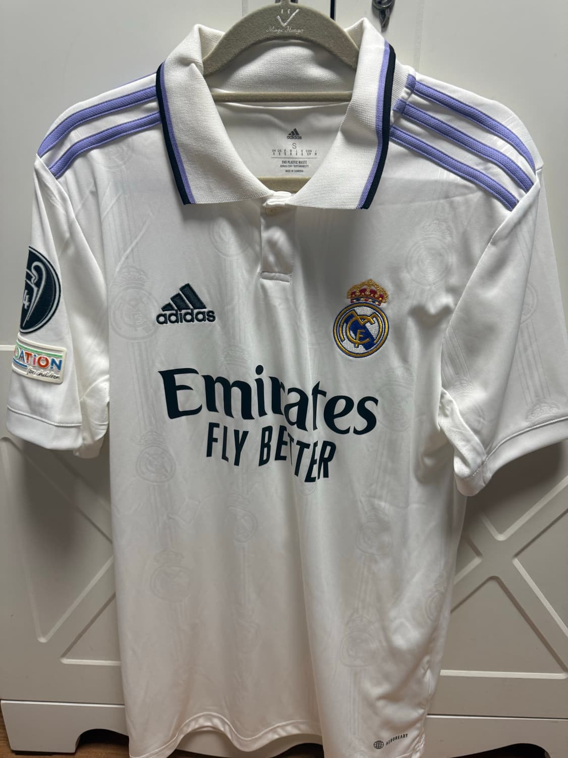 22-23 레알 마드리드 모드리치 유니폼 상품이미지1