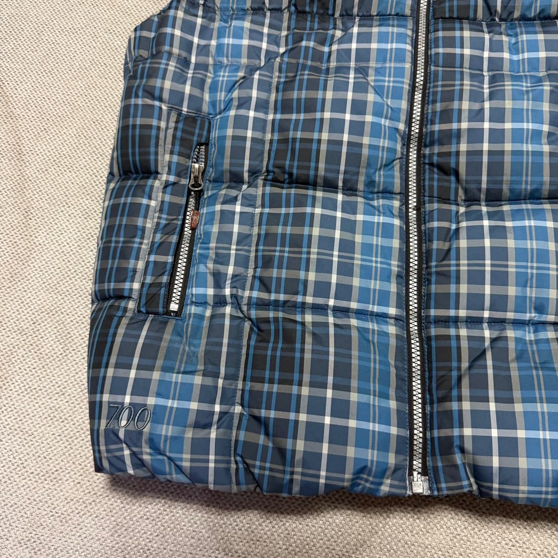 노스페이스 700 체크 패딩조끼 상품이미지2