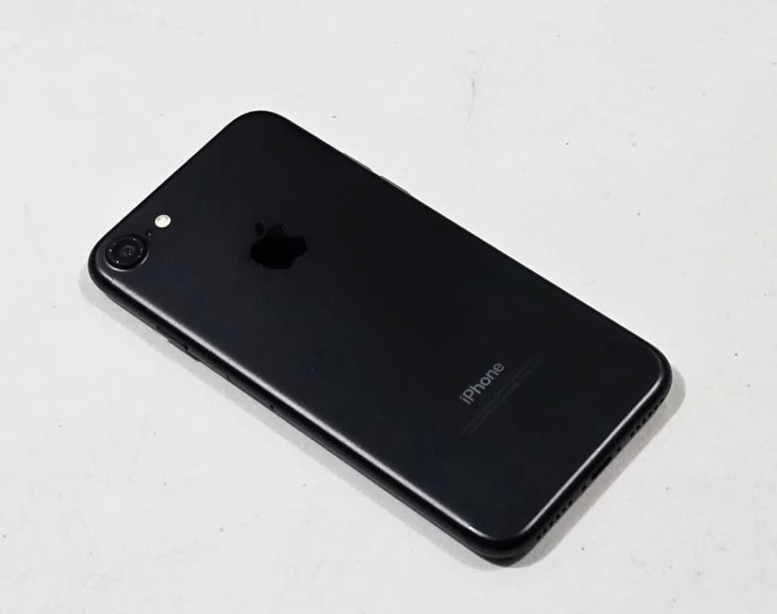아이폰 7 매트블랙 64GB 상품이미지1
