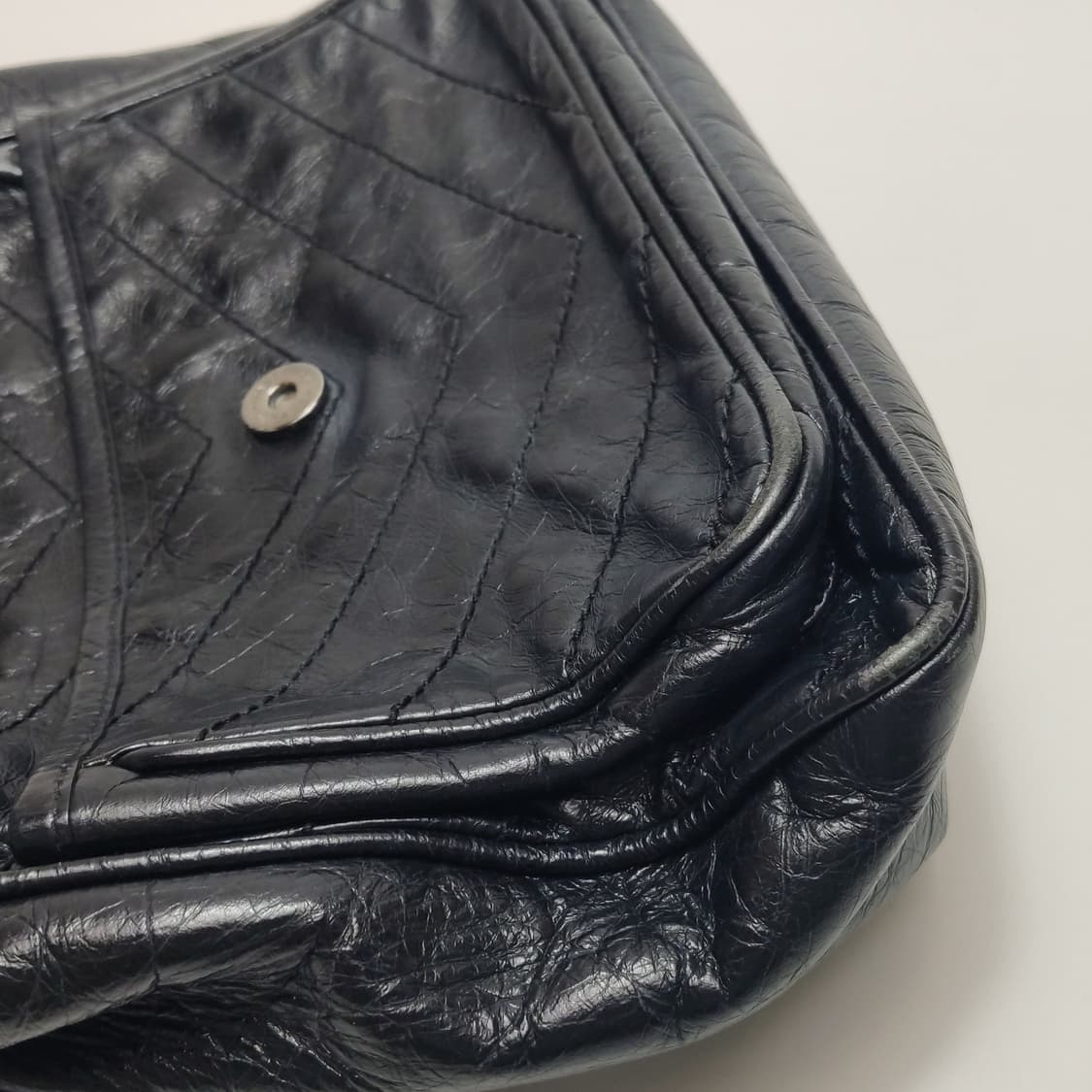 생로랑 니키백 미디움(미디엄) 상품이미지8