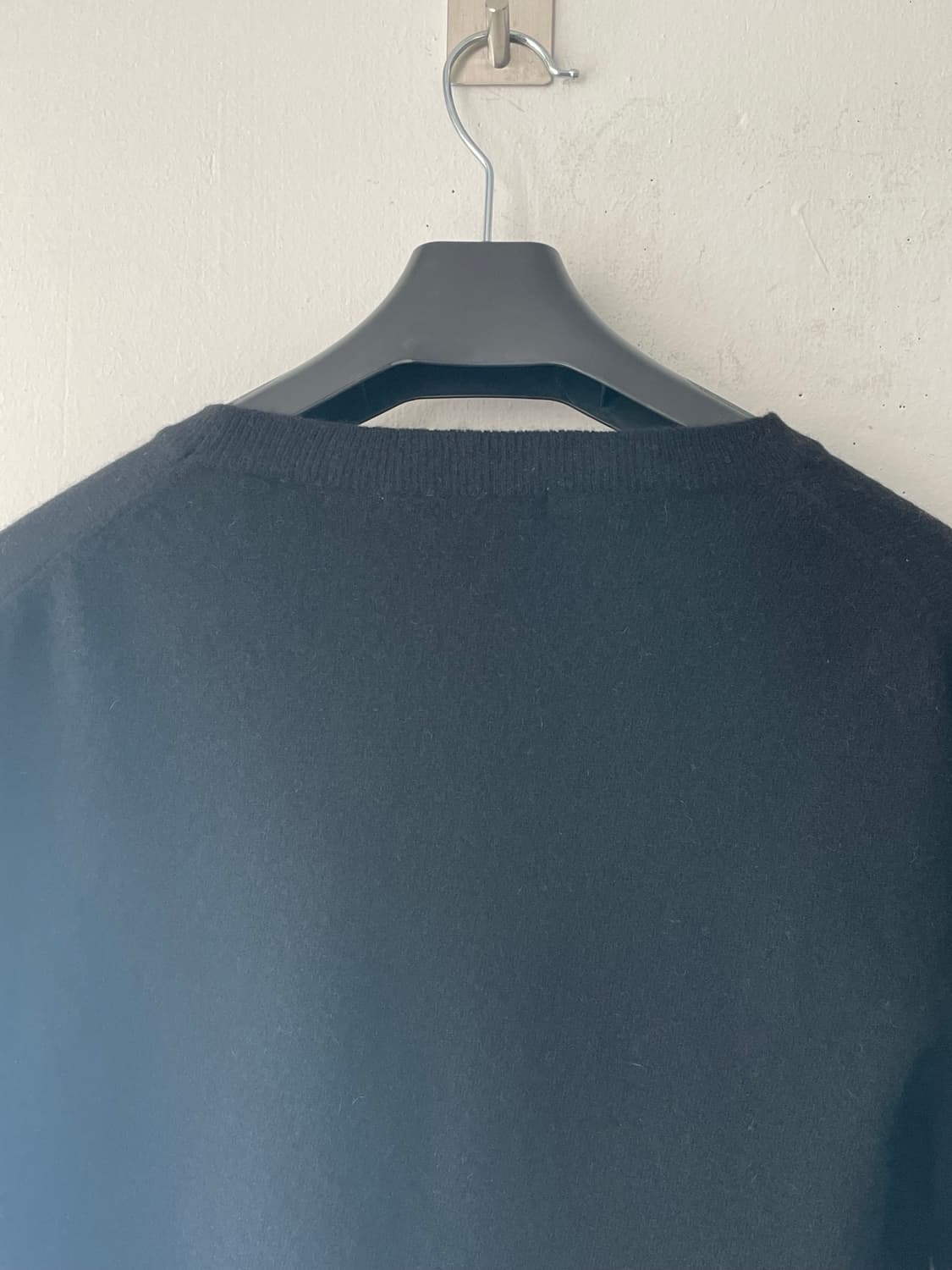 서브셋 프리미엄 라운드넥 울캐시 니트 블랙 새상품 상품이미지10