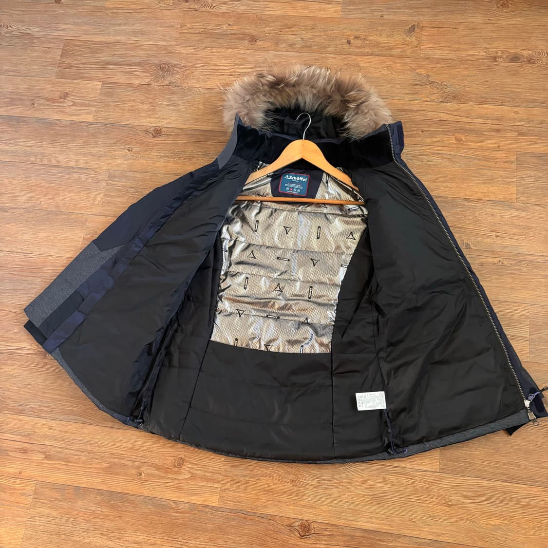 쉐펠 아웃도어 여성 95 다운 패딩 점퍼 라쿤 후드 모자  상품이미지9