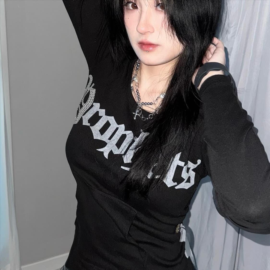 Vintage Skull Spangle Sleeve Hoodie 상품이미지5