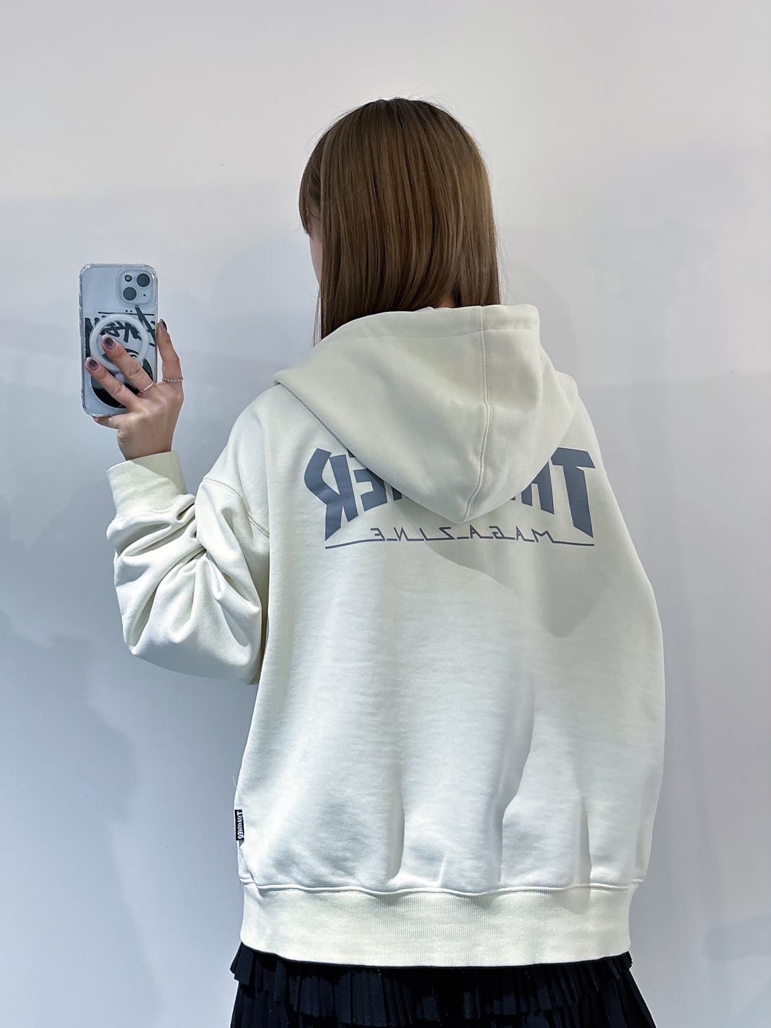 트레셔 빅로고 투웨이 크림 후드집업 상품이미지4