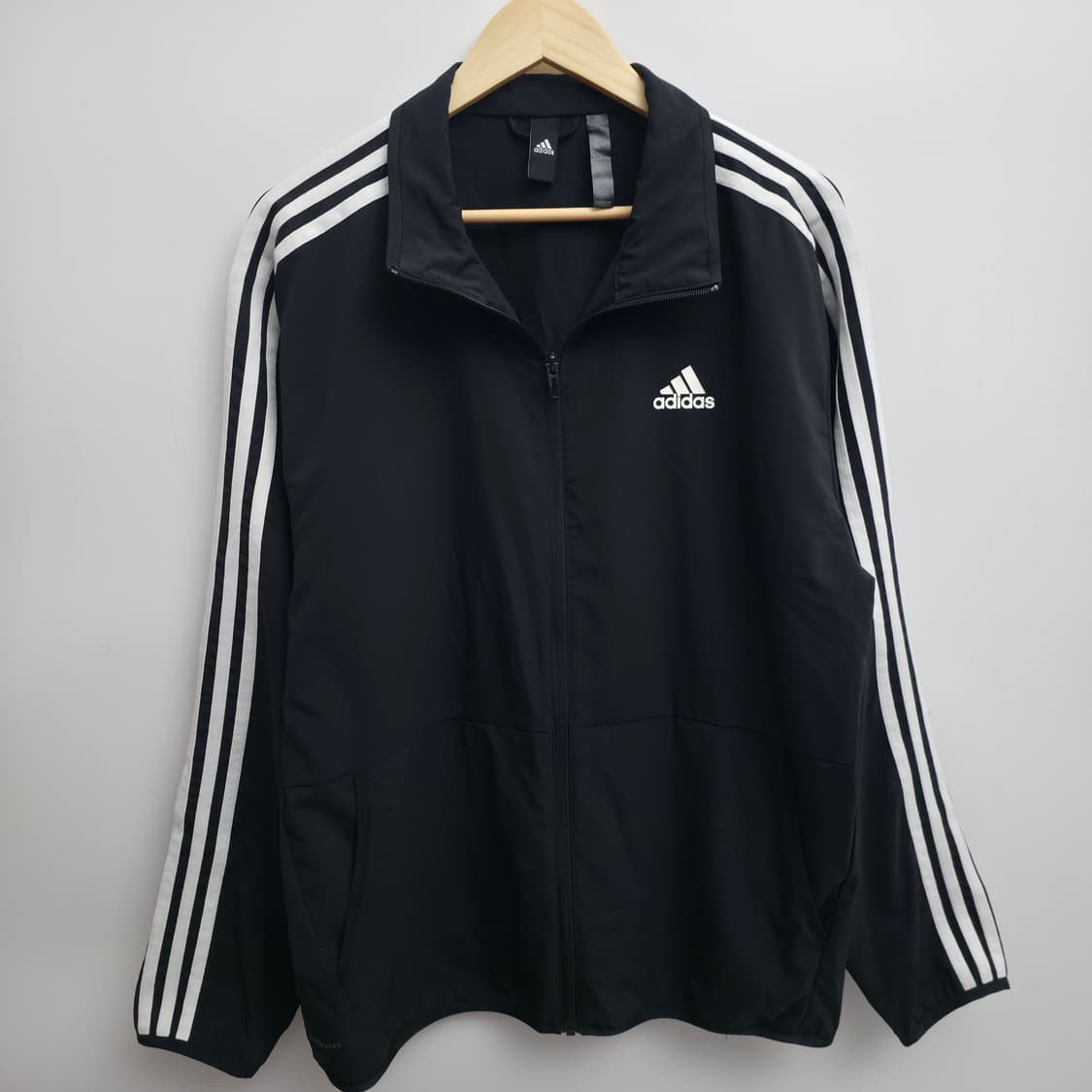 [L] 아디다스 블랙 경량 바람막이 상품이미지1