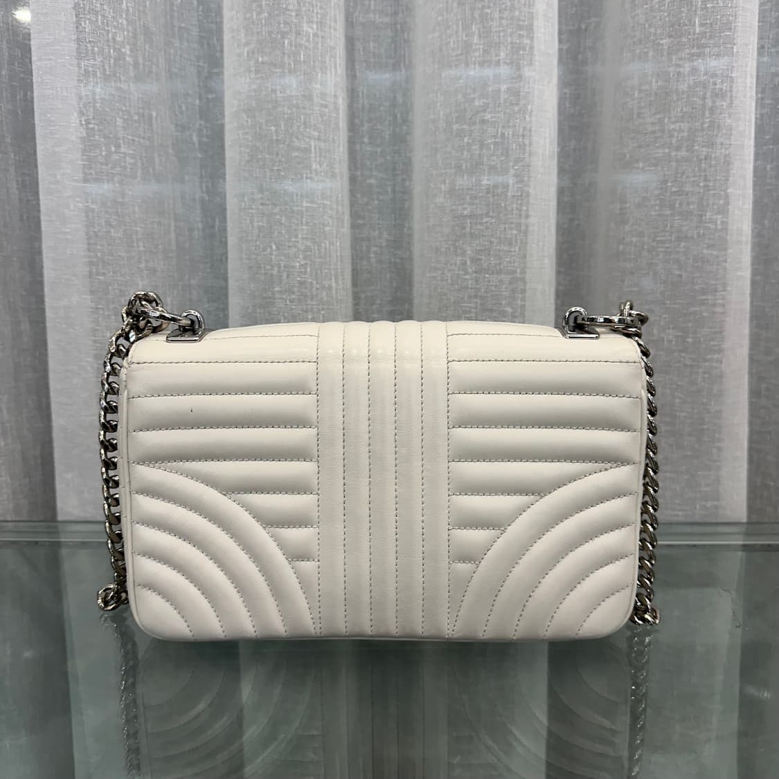 프라다 다이어그램 화이트 체인 숄더백 상품이미지2