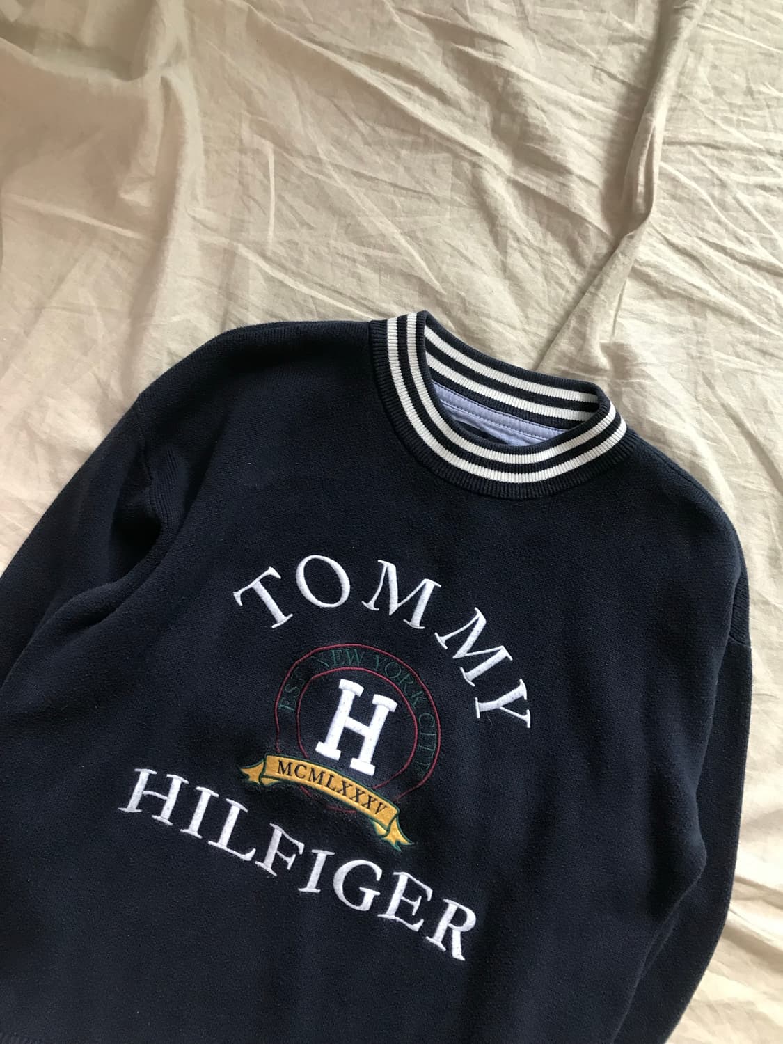 타미힐피거 올드스쿨 중앙 자수로고 네이비 니트 상품이미지7