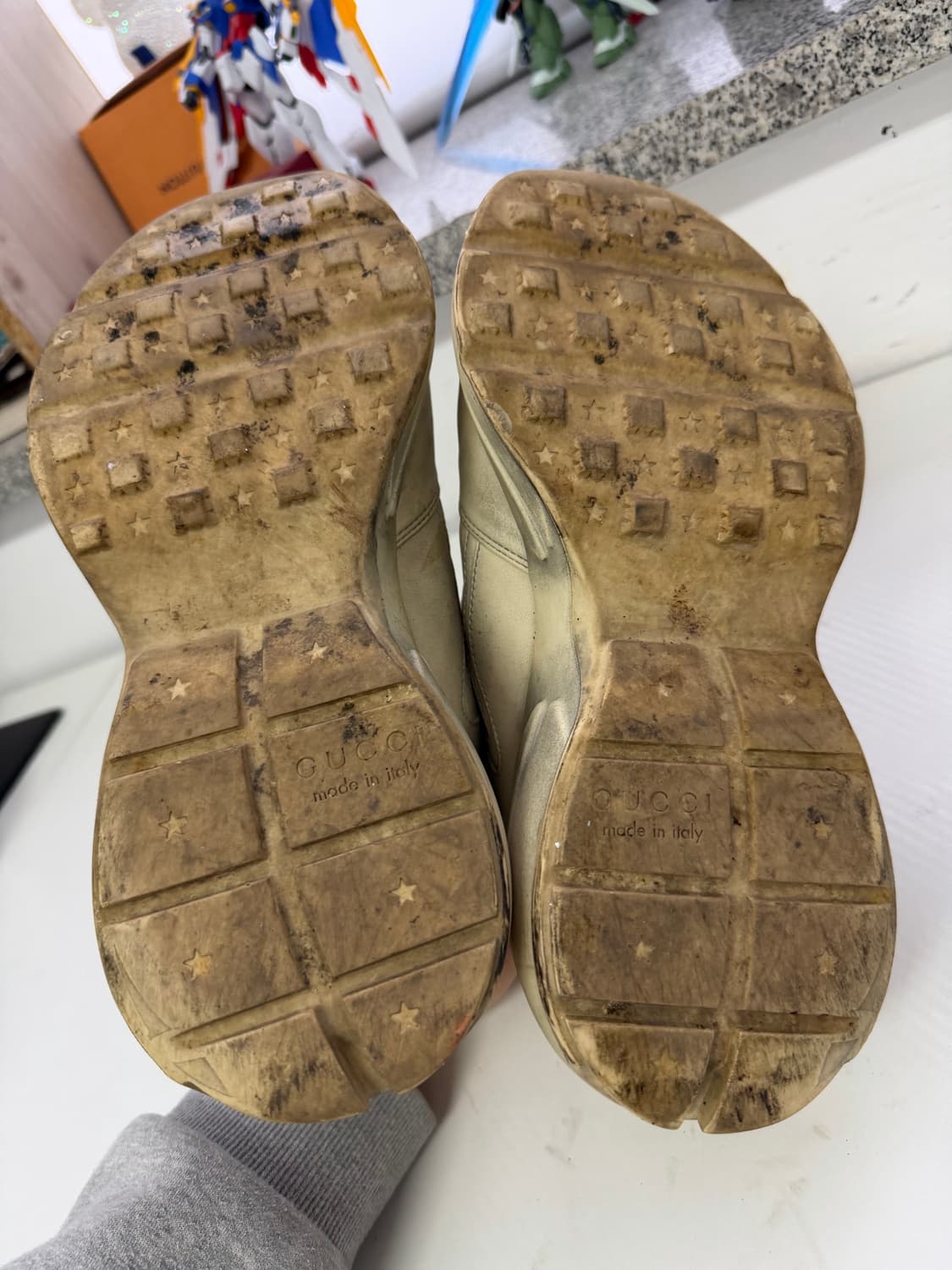 정품) 구찌 라이톤 입술로고 스니커즈 5.5(255) 상품이미지9