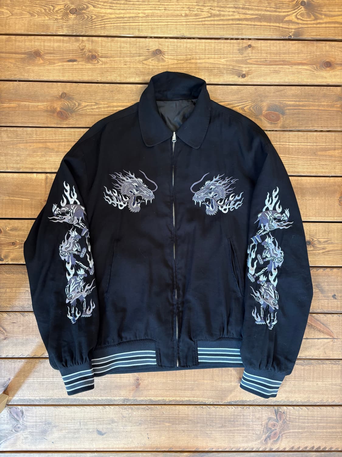 자수 디테일 리버시블 자켓 상품이미지4