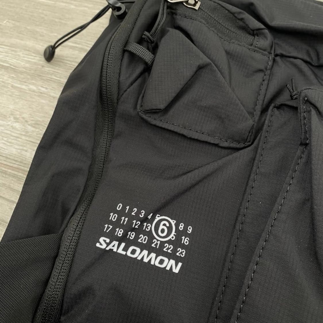 살로몬 mm6 백팩 블랙 상품이미지5