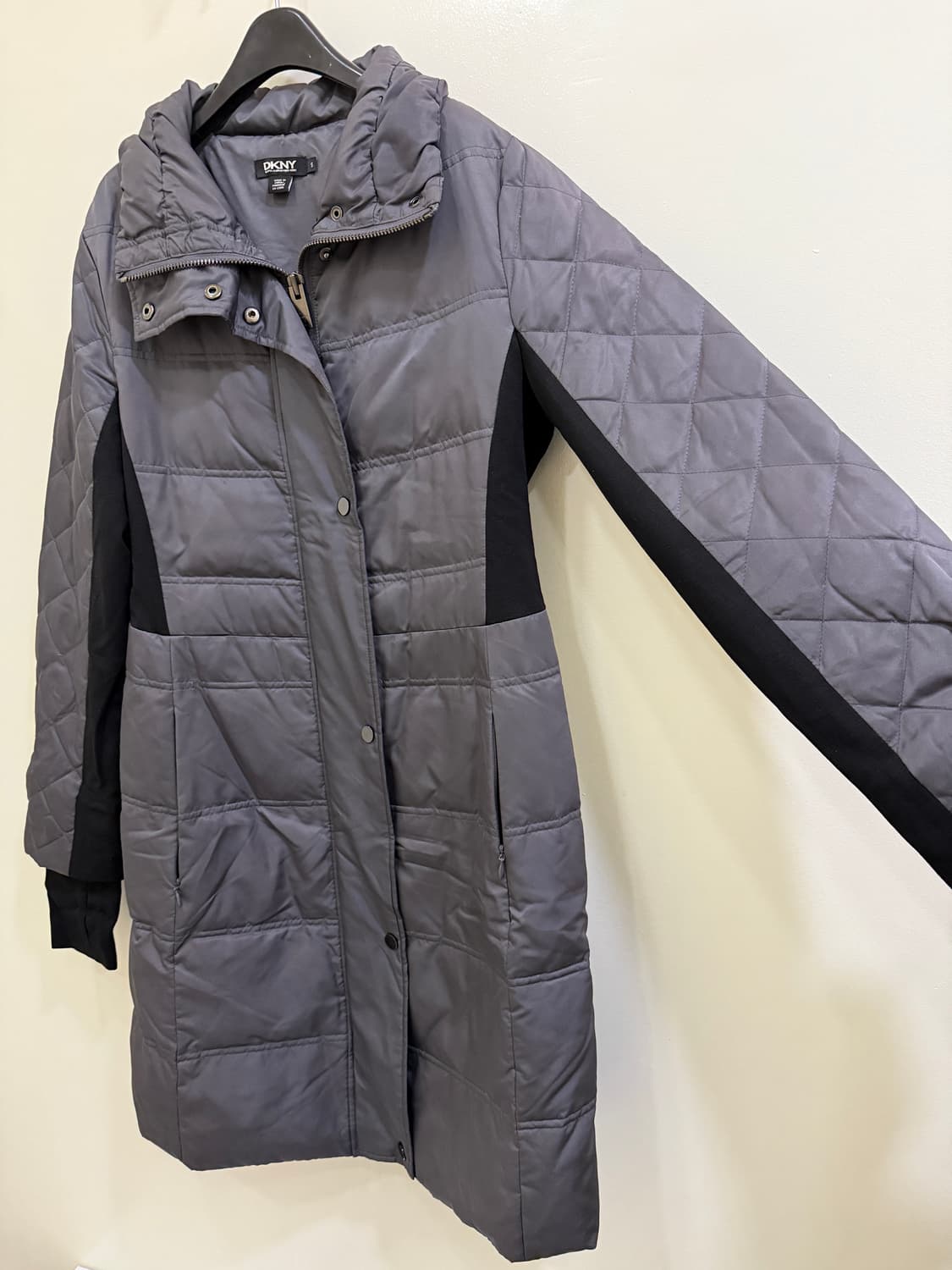 DKNY 덕다운 80% 패딩 정품 상품이미지2