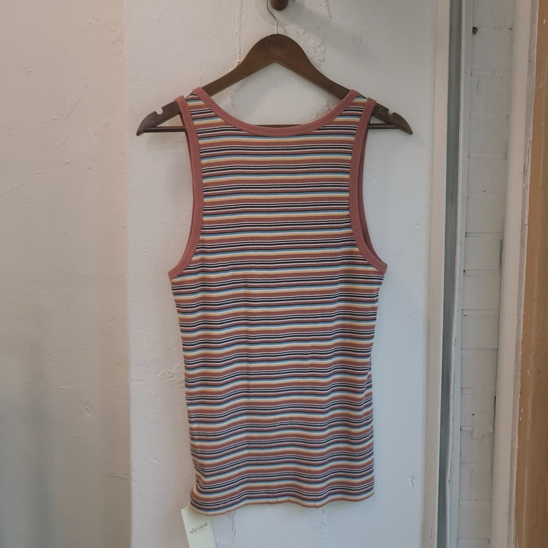 UniqloJPN 멀티스트라이프 골지 슬리브리스 상품이미지5