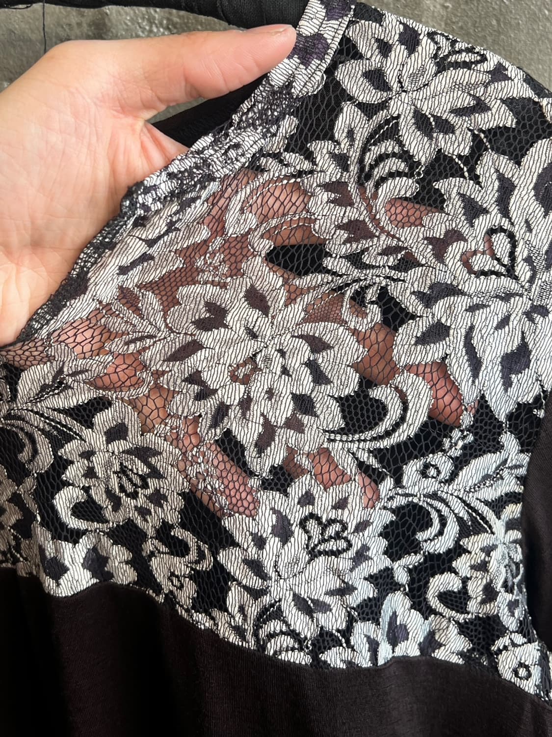 95aw 꼼데가르송 플로럴 레이스 롱슬리브 탑 상품이미지4