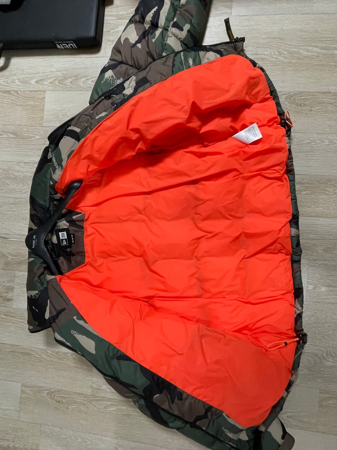 뉴에라 카모 패딩 상품이미지2