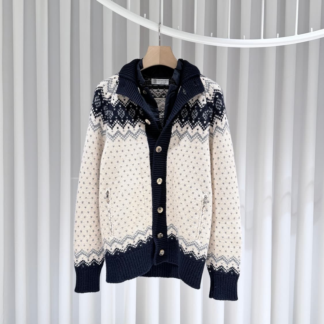 48 / 브루넬로 쿠치넬리 노르딕 캐시미어 집업 상품이미지5