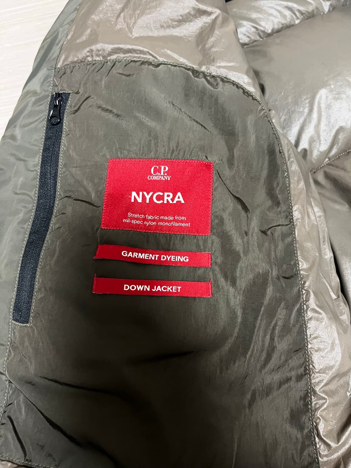 CP COMPANY Nycra-R 다운 롱패딩 상품이미지4