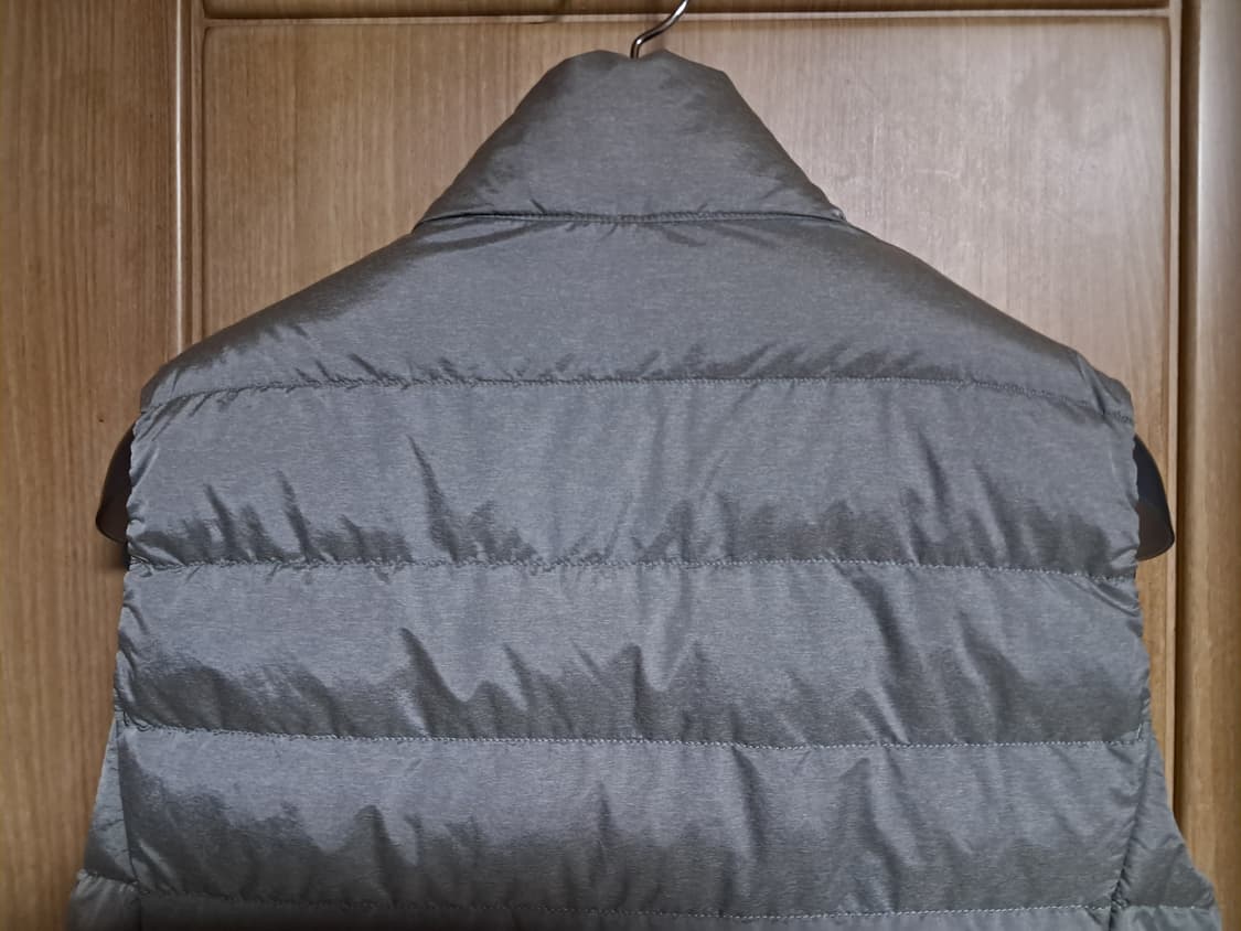 유니클로 여성 경량 패딩조끼 L 상품이미지5