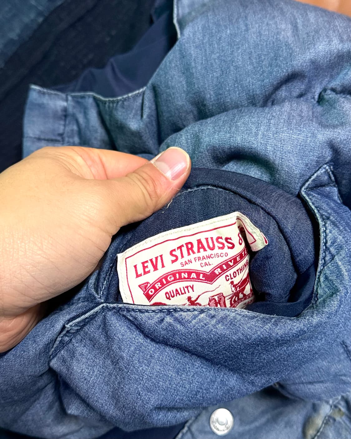 리바이스 덕다운 베스트 XL 상품이미지6