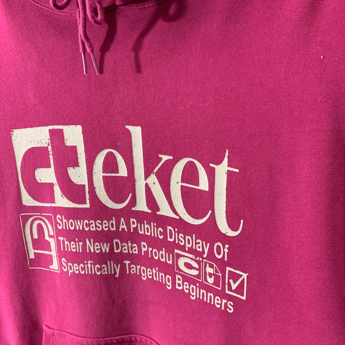 테켓 마젠타 후드티  상품이미지2