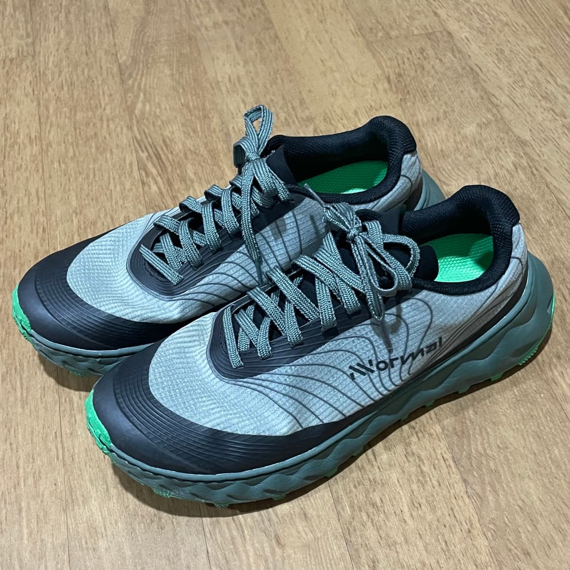 노말 토미르 2.0 그린 런닝화 260 상품이미지3