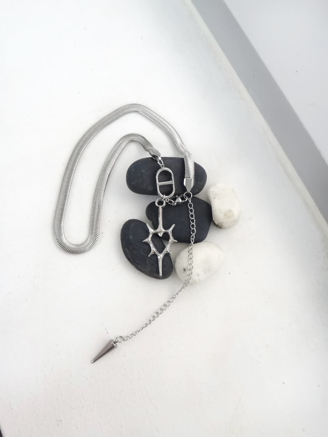 Thorny heart layered necklace 상품이미지1