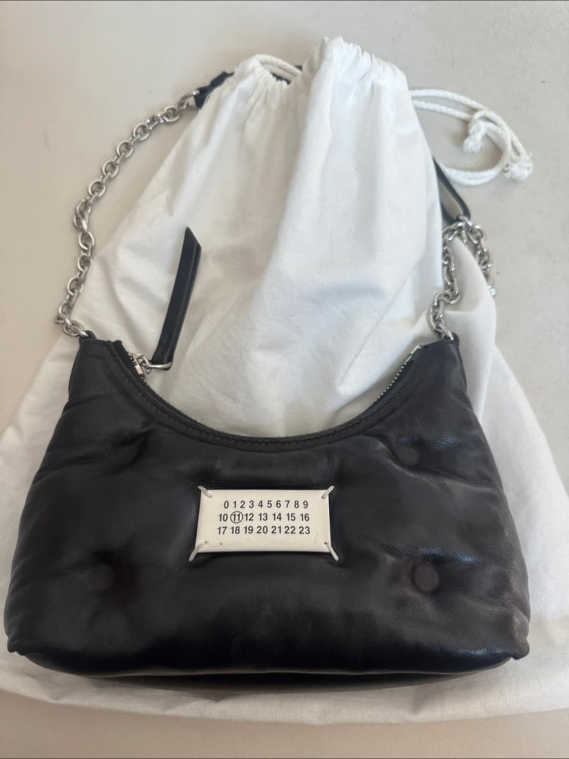 [OS] 메종 마르지엘라 글램슬램 레더 가죽 마이크로 체인 호보 백 스몰 상품이미지2