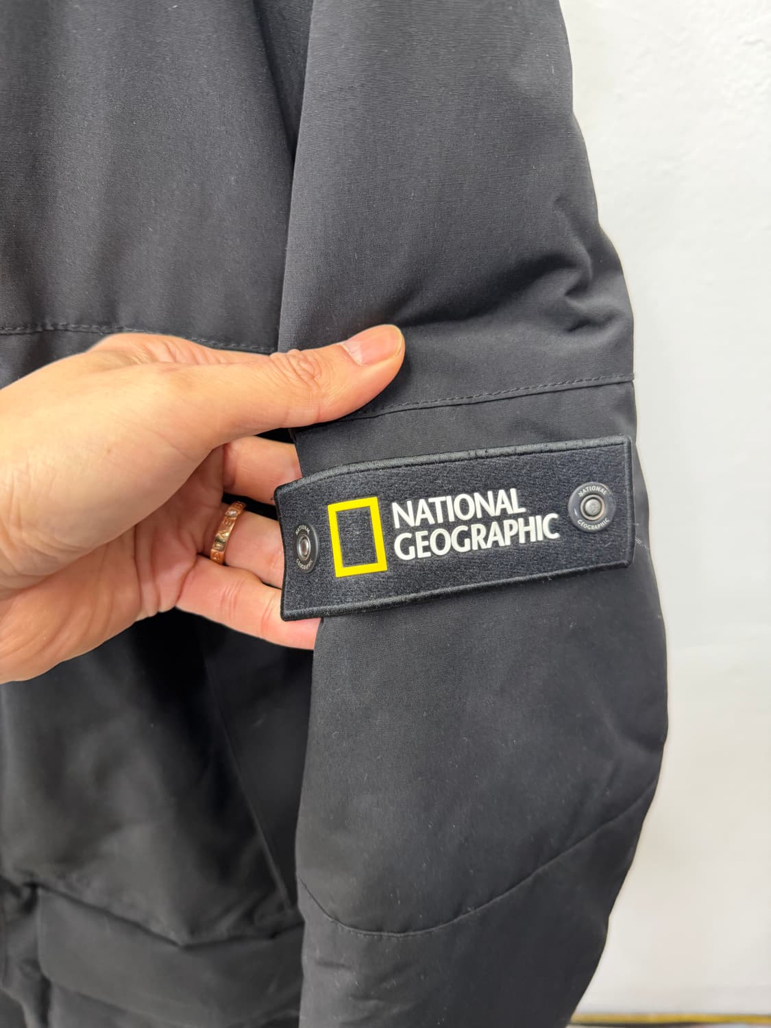 정품) 내셔널지오그래픽 남성 블랙 패딩 XL 상품이미지4