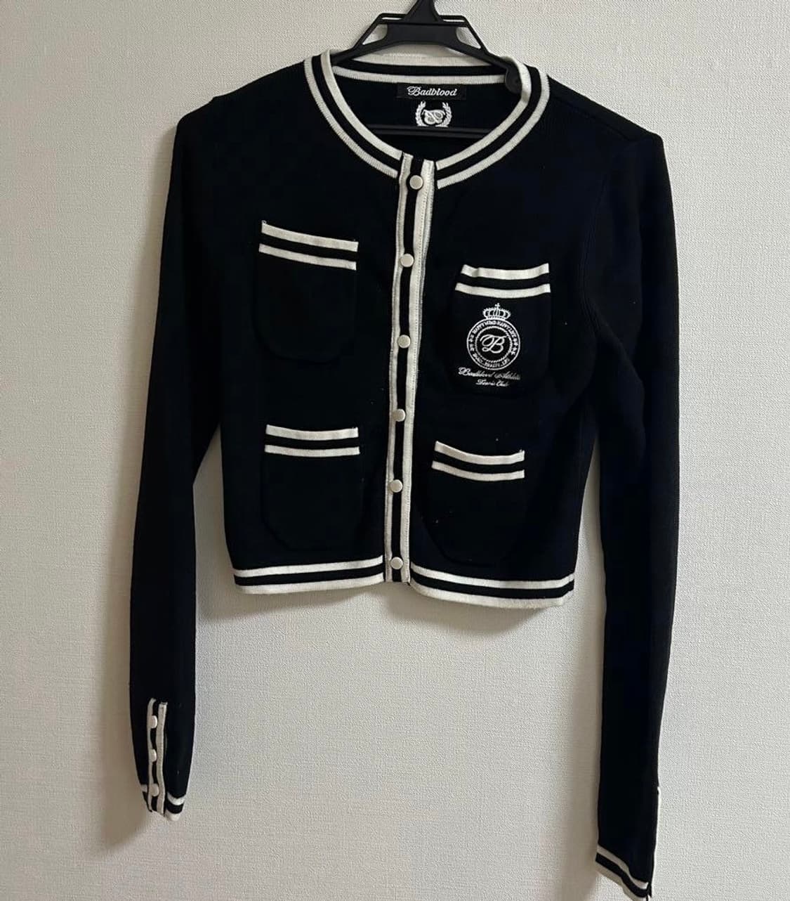 배드블러드 크라운 로고 가디건 상품이미지1