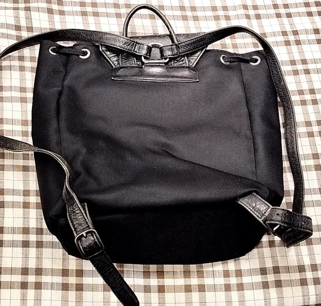 issey miyake leather backpack 상품이미지2