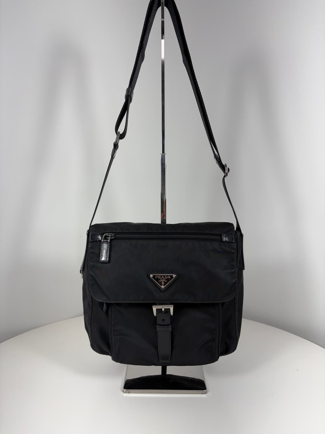 프라다 나일론 크로스백 메신저백 상품이미지1