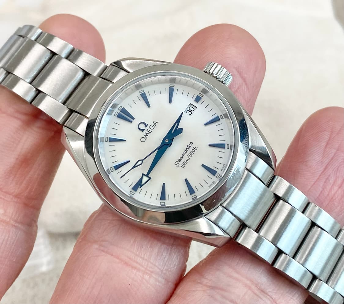 오메가 아쿠아테라 여성용2577.70 블루핸즈 펄 문자판 29mm 쿼츠 상품이미지5